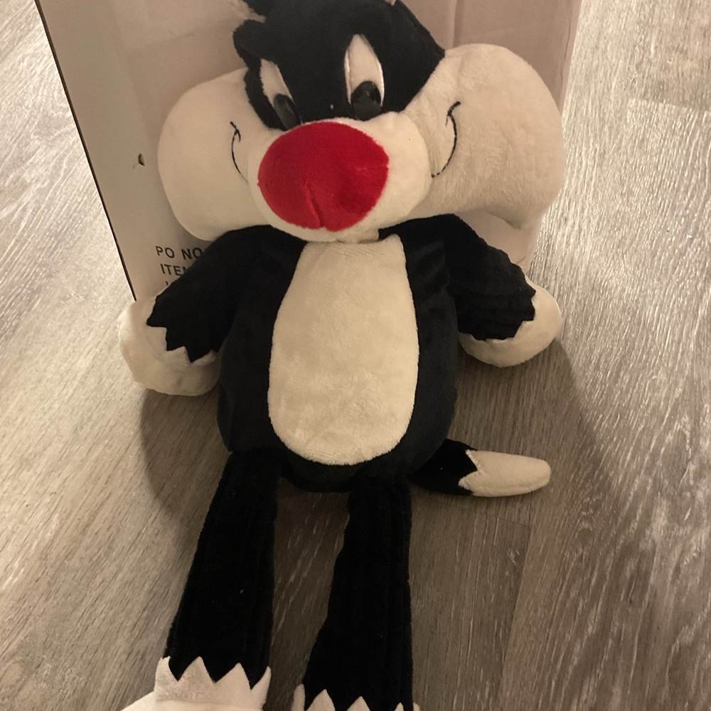 Scentsy looney tones silverter cat plush toy